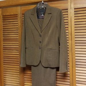 REDUCED!!  Brown check 2 piece suit size 8